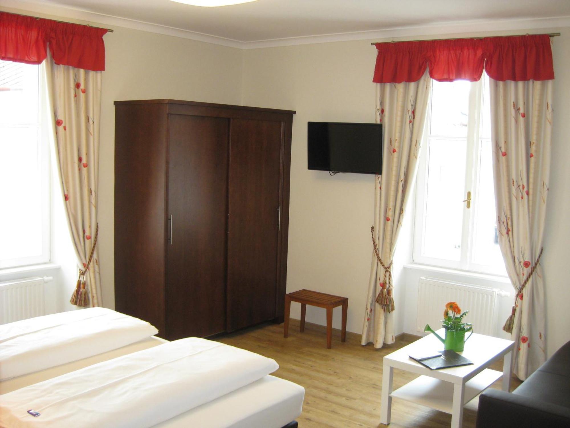 Gasthof Prankl Spitz an der Donau Chambre photo
